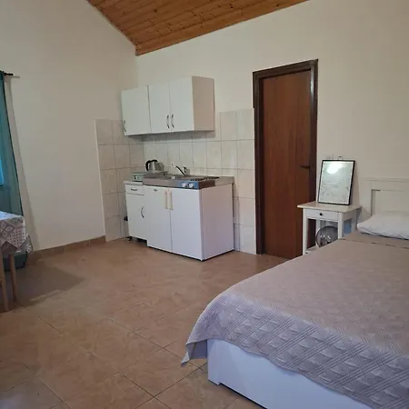 With Parking Spaces Grebastica, Sibenik - 4312 Brodarica (Sibenik-Knin)