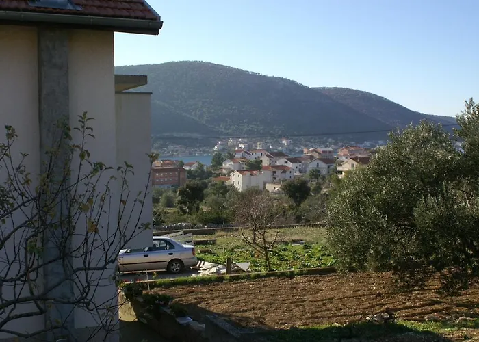 With Parking Spaces Grebastica, Sibenik - 4312 * Brodarica (Sibenik-Knin)